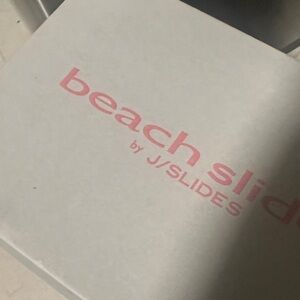 J/SLIDES Light Gray Box with Pink Text